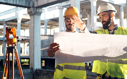 Architect and Engineer discuss building plans